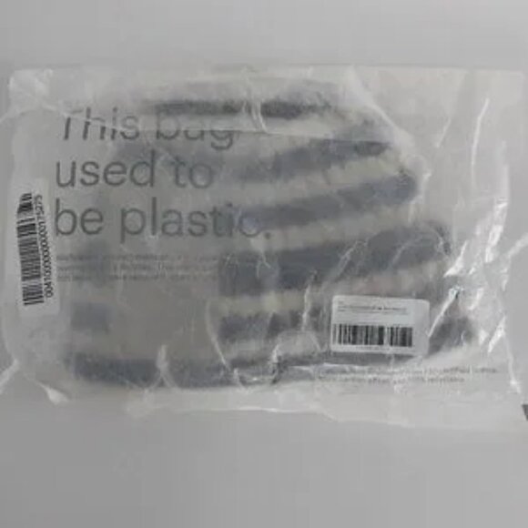 Everlane Cashmere Beanie Unisex Navy White Striped Knit Hat Quality Winter NWT - Picture 5 of 6